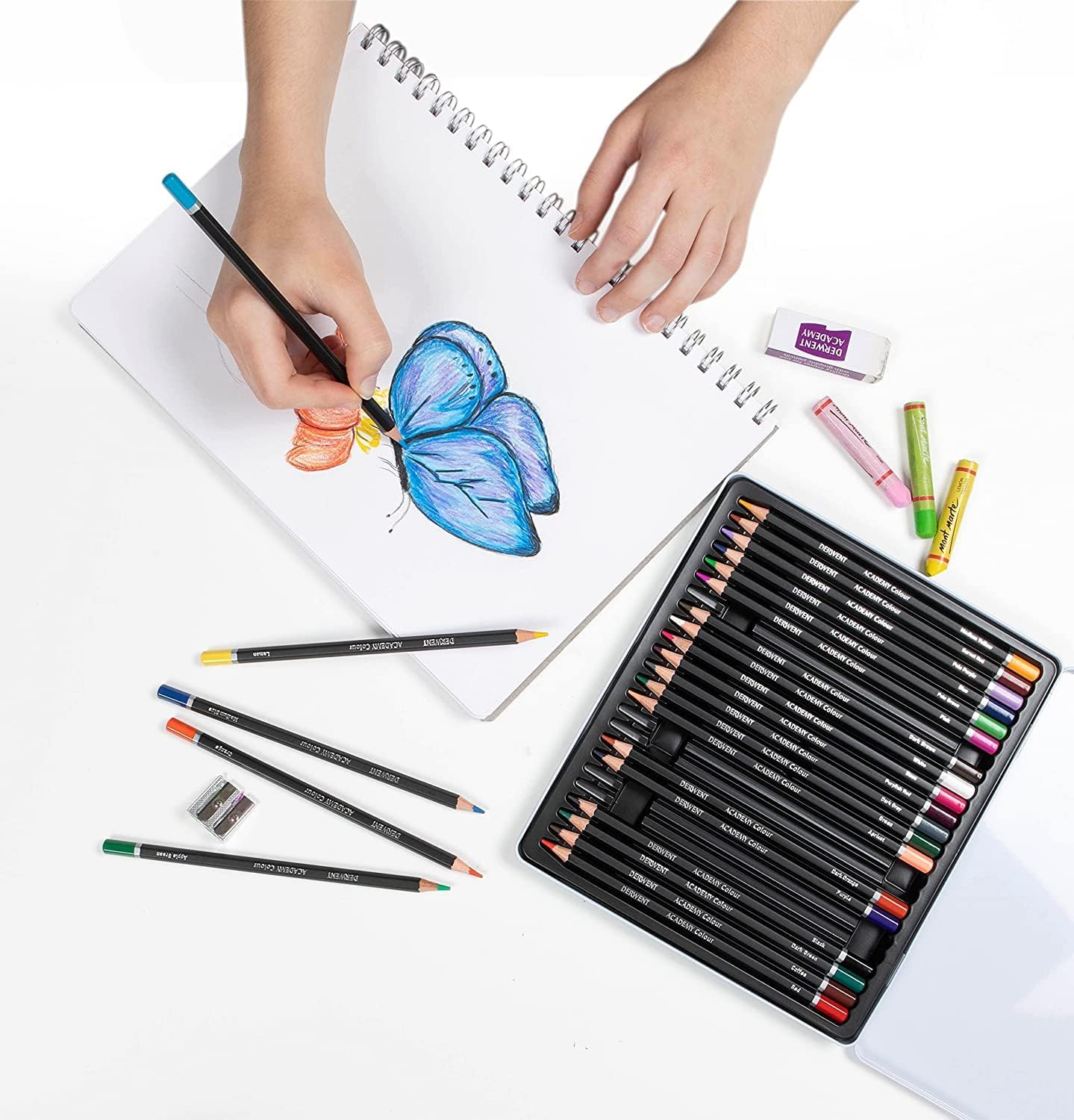 Derwent 2301938 colour pencil set for hobby use