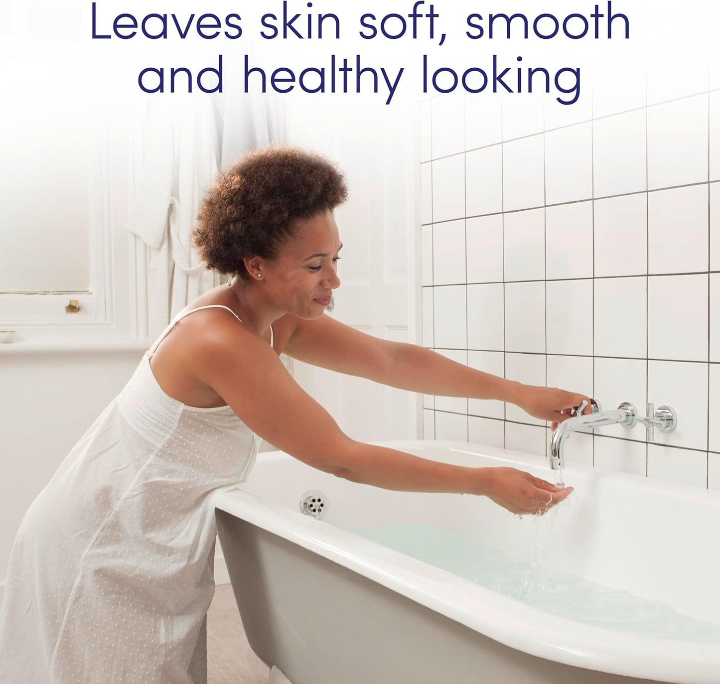 Moisturising Dove cream soap bars for face and body care