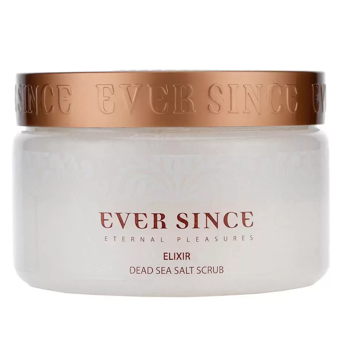 Mud mask detoxifies and removes impurities from skin