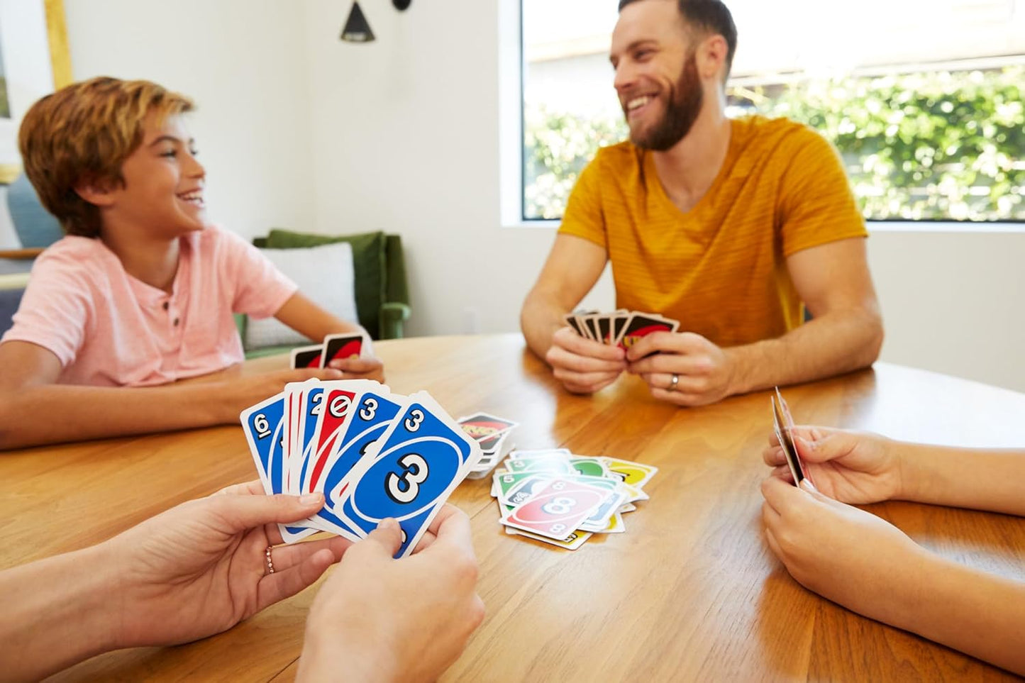 fast family card game uno for kids and adults
