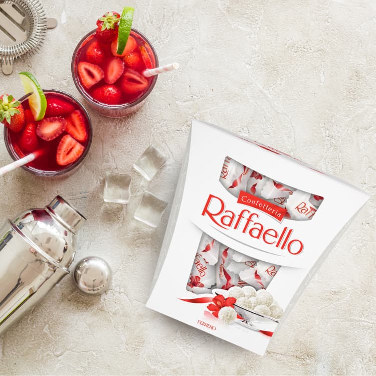 23-piece Ferrero Raffaello coconut chocolates gift box for any occasion