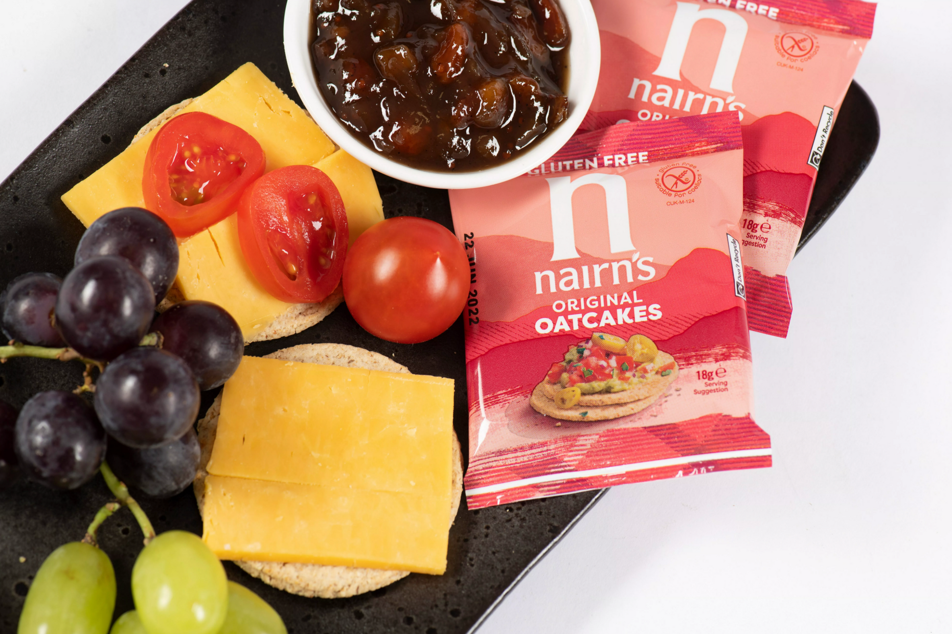 Individually packed oat snacks made from wholegrain oats