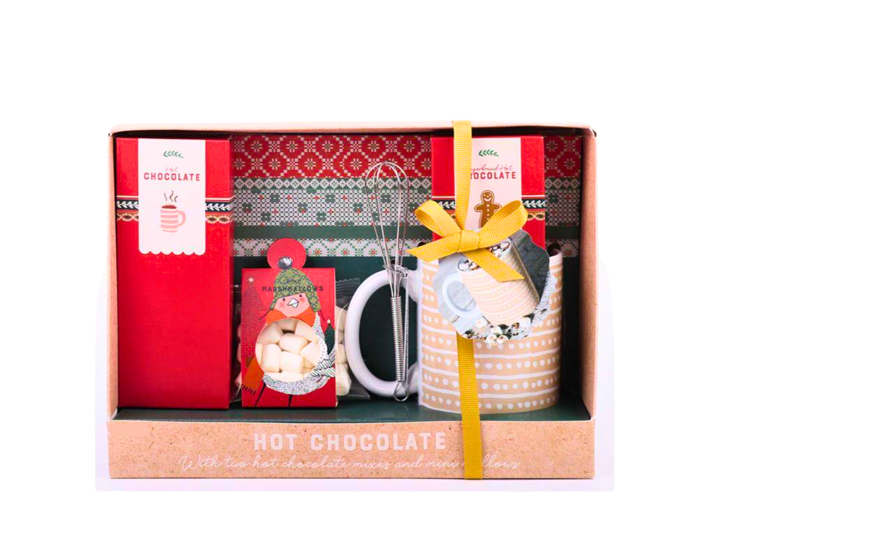 Cozy gift idea with hot chocolate mix and marshmallows ready to enjoy