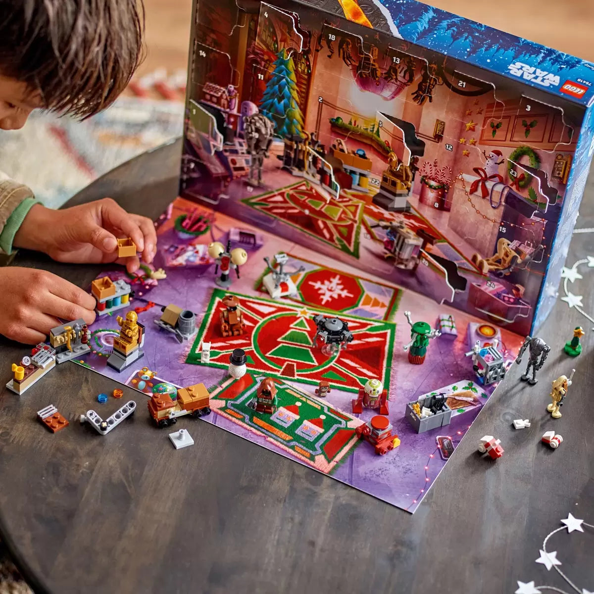 LEGO Star Wars 2025 Advent Calendar droidsmith workshop build
