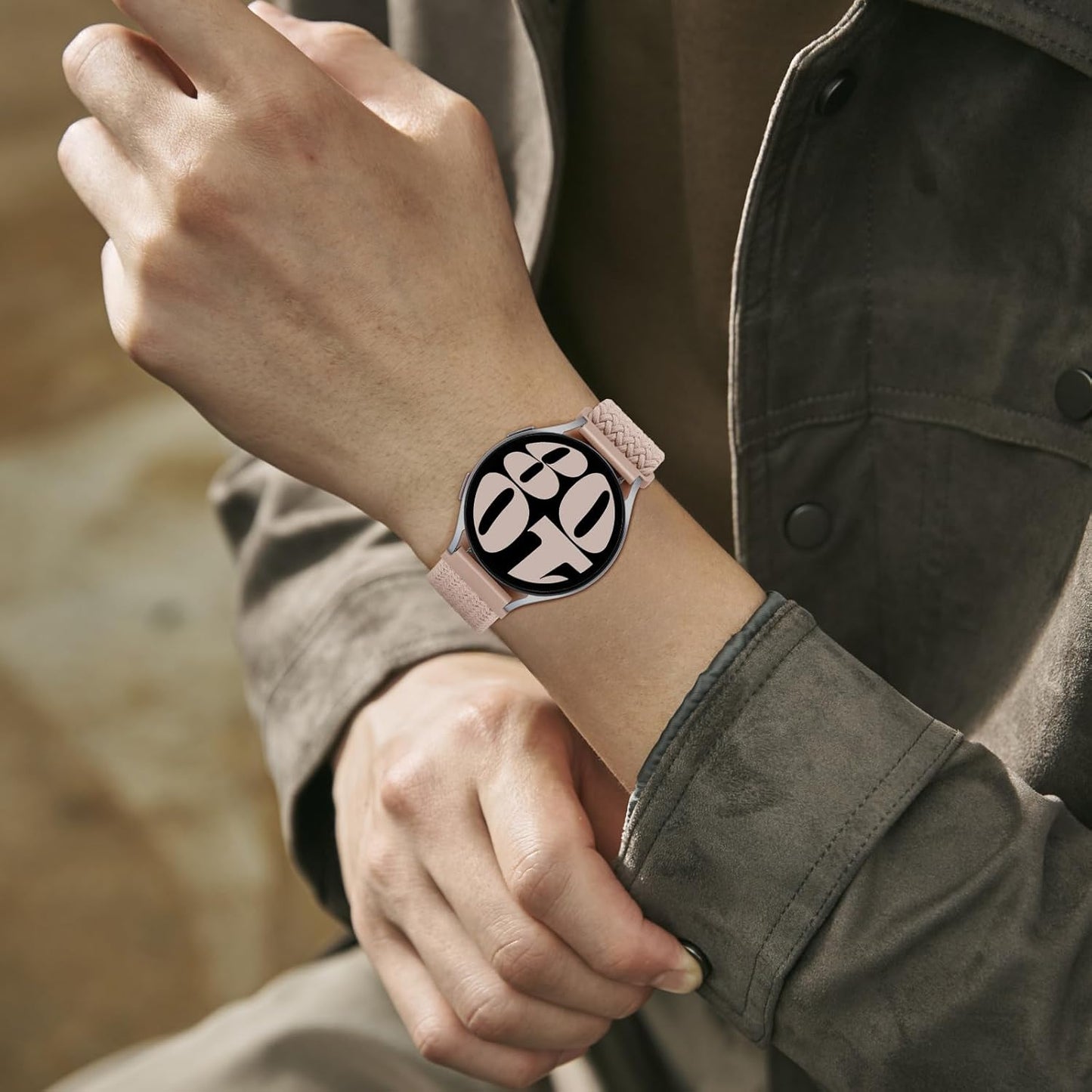 Durable magnetic watch strap compatible with Samsung watches