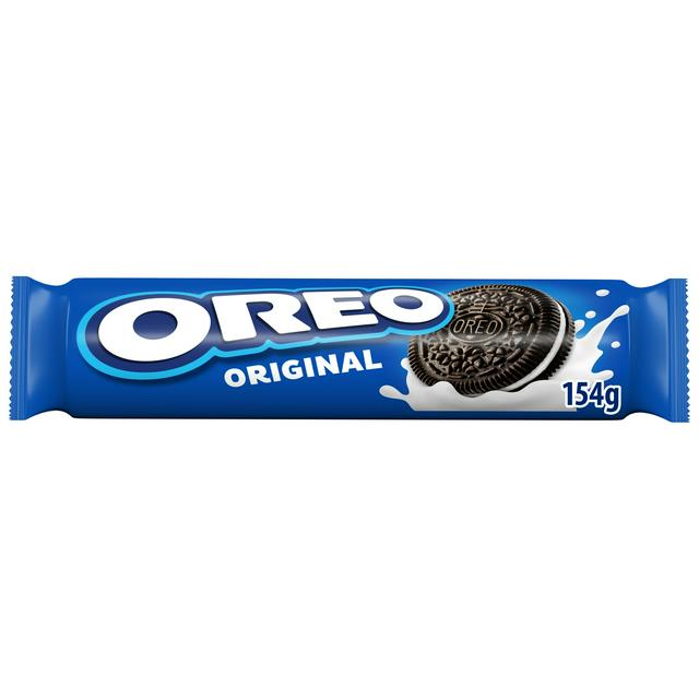 Oreo biscuit rolls original 154g pack of crunchy chocolate cookies