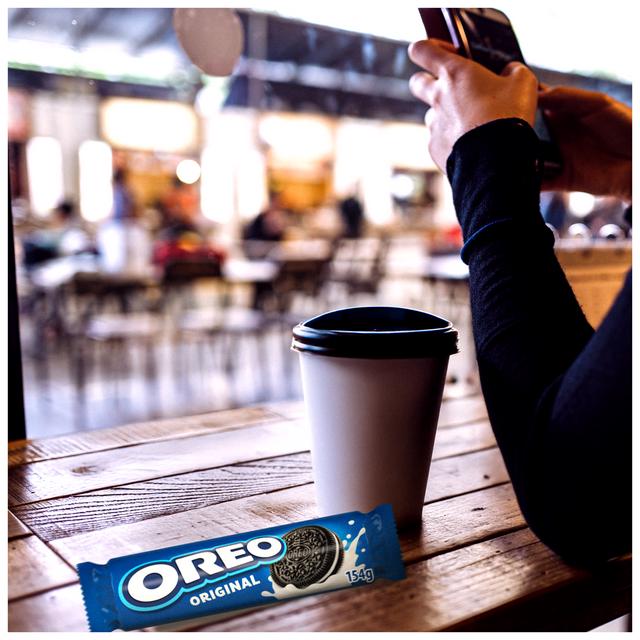 Oreo biscuit rolls 154g snack pack perfect for sharing or lunchboxes