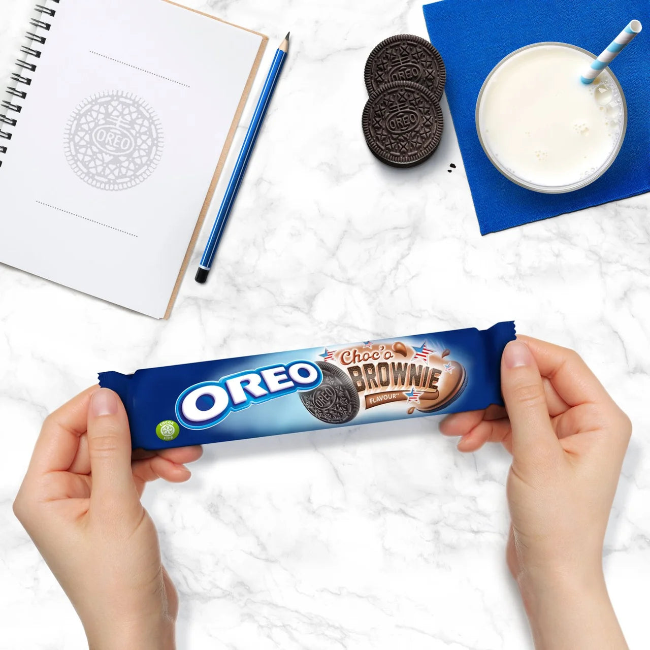 OREO brownie flavour biscuits with chocolate creme filling 154g