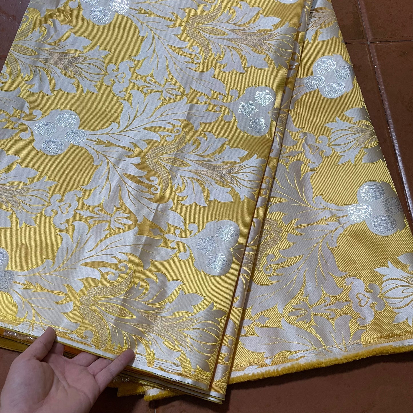 African brocade fabric white 5 yards bridal ceremony dress