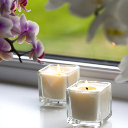Luxury aromatherapy candle with relaxing aphrodisiac scent