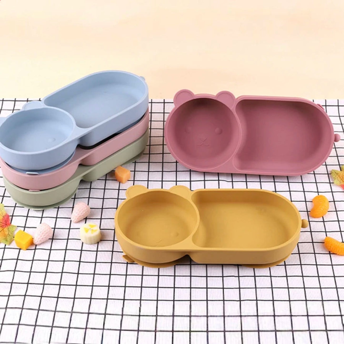 Baby silicone suction bowl with cute bear design