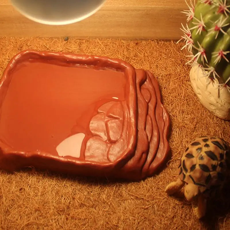 Imitation rock feeding and watering bowl for reptiles