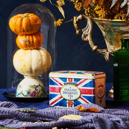 Stylish retro tea caddy perfect for gifting