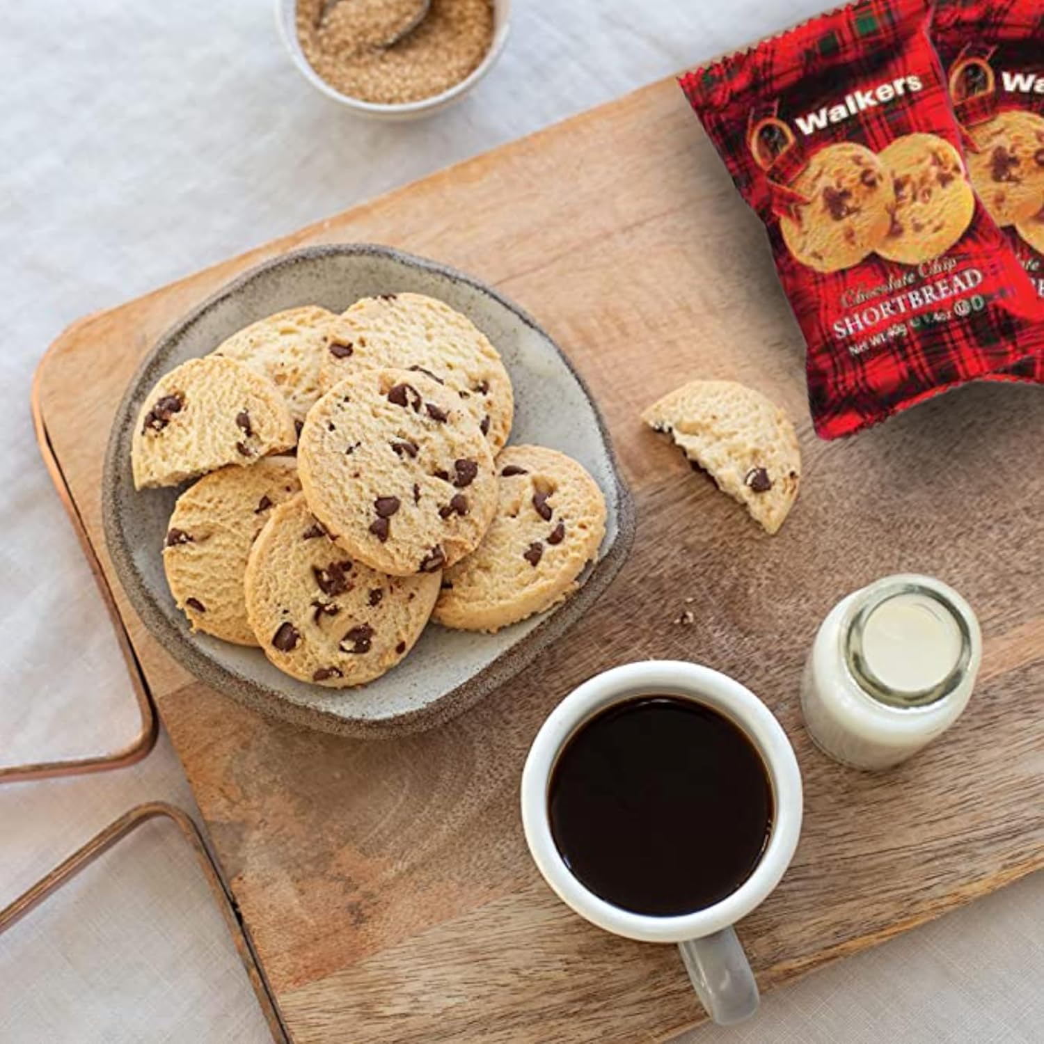 Celebration gift box with tea, shortbread, and cards included