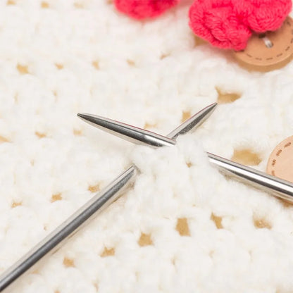 Circular needle set for knitting projects