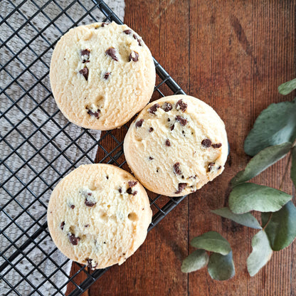 Traditional butter shortbread with sweet chocolate pieces