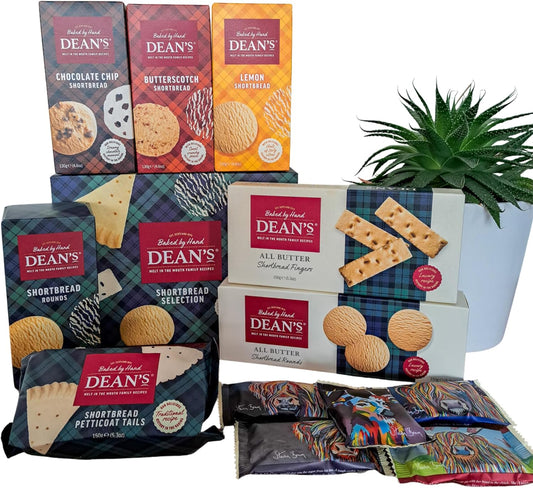 Dean’s Scottish biscuit gift hamper with shortbread and cookies