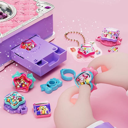 Jewelry making craft set for imaginative play
