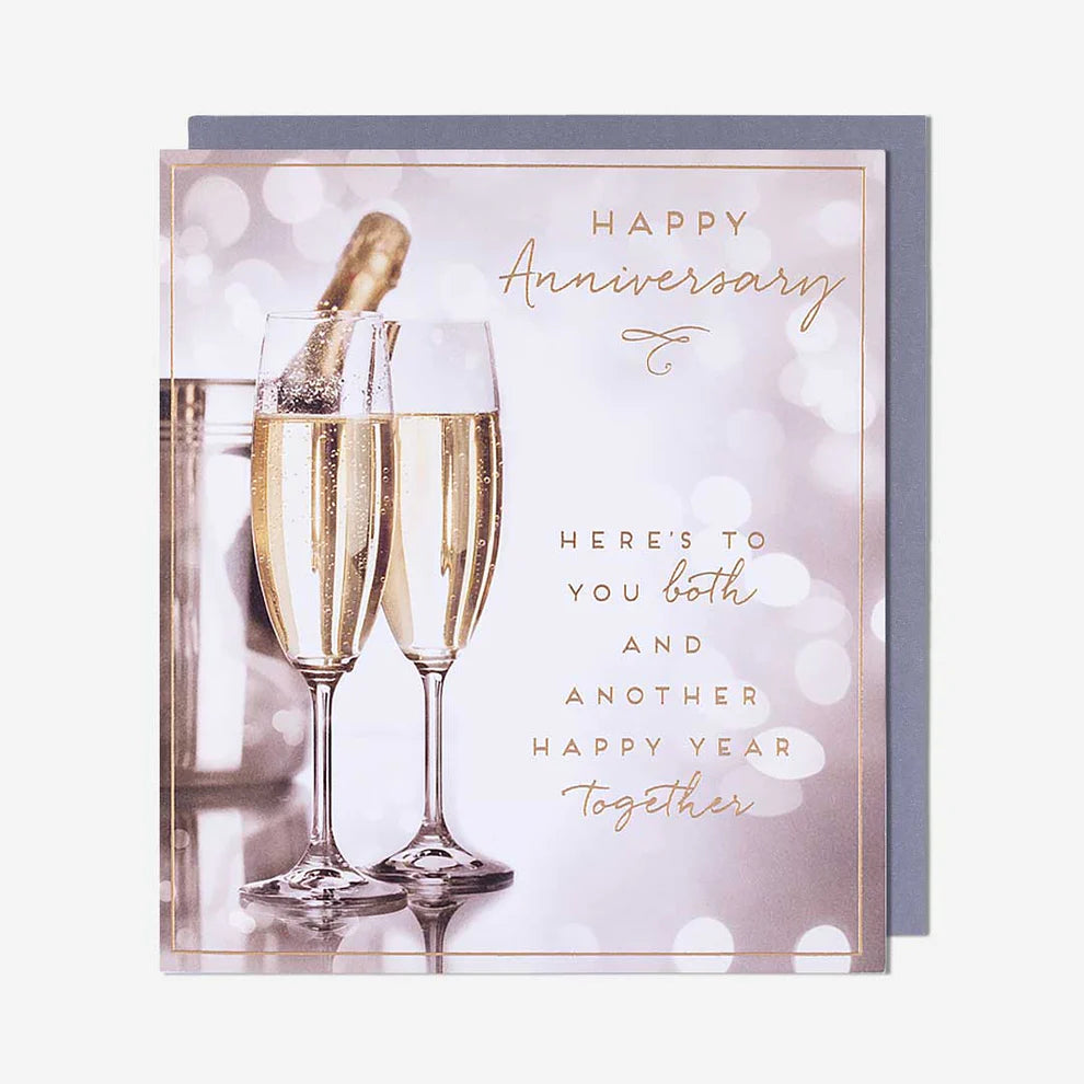 Elegant card design perfect for celebrating a special wedding anniversary with a thoughtful message for couples.
