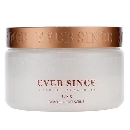 Mud mask detoxifies and removes impurities from skin