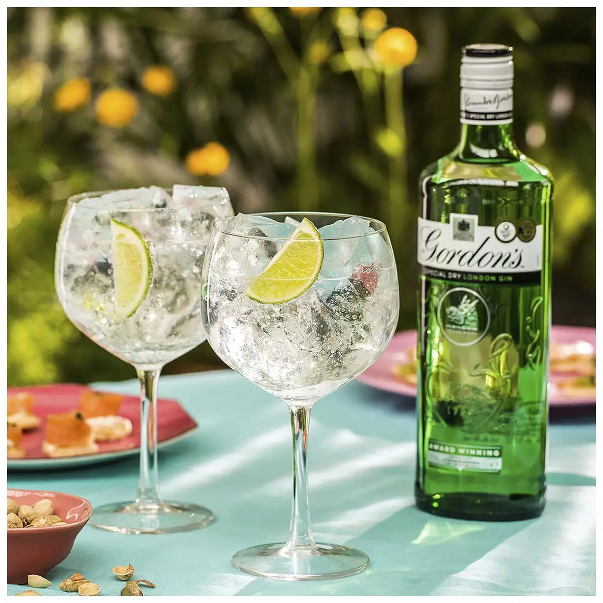 Gordon's Special Dry London Gin 1L perfect for any occasion