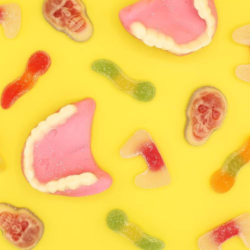 Scary Mix Bag 1kg filled with tangy fruit flavour sweets and gummies