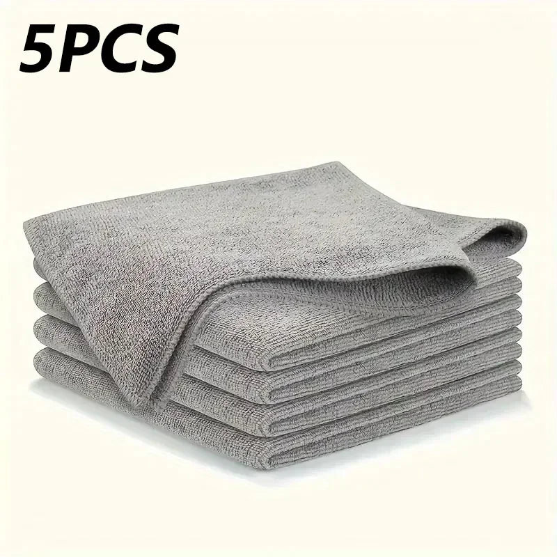 Household microfiber cloth for everyday wiping