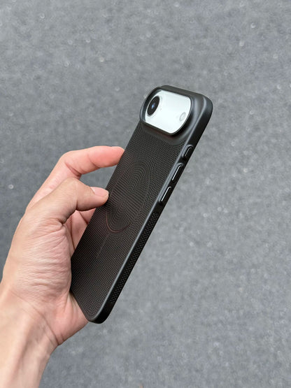 Premium metal mesh MagSafe case for Apple iPhone devices