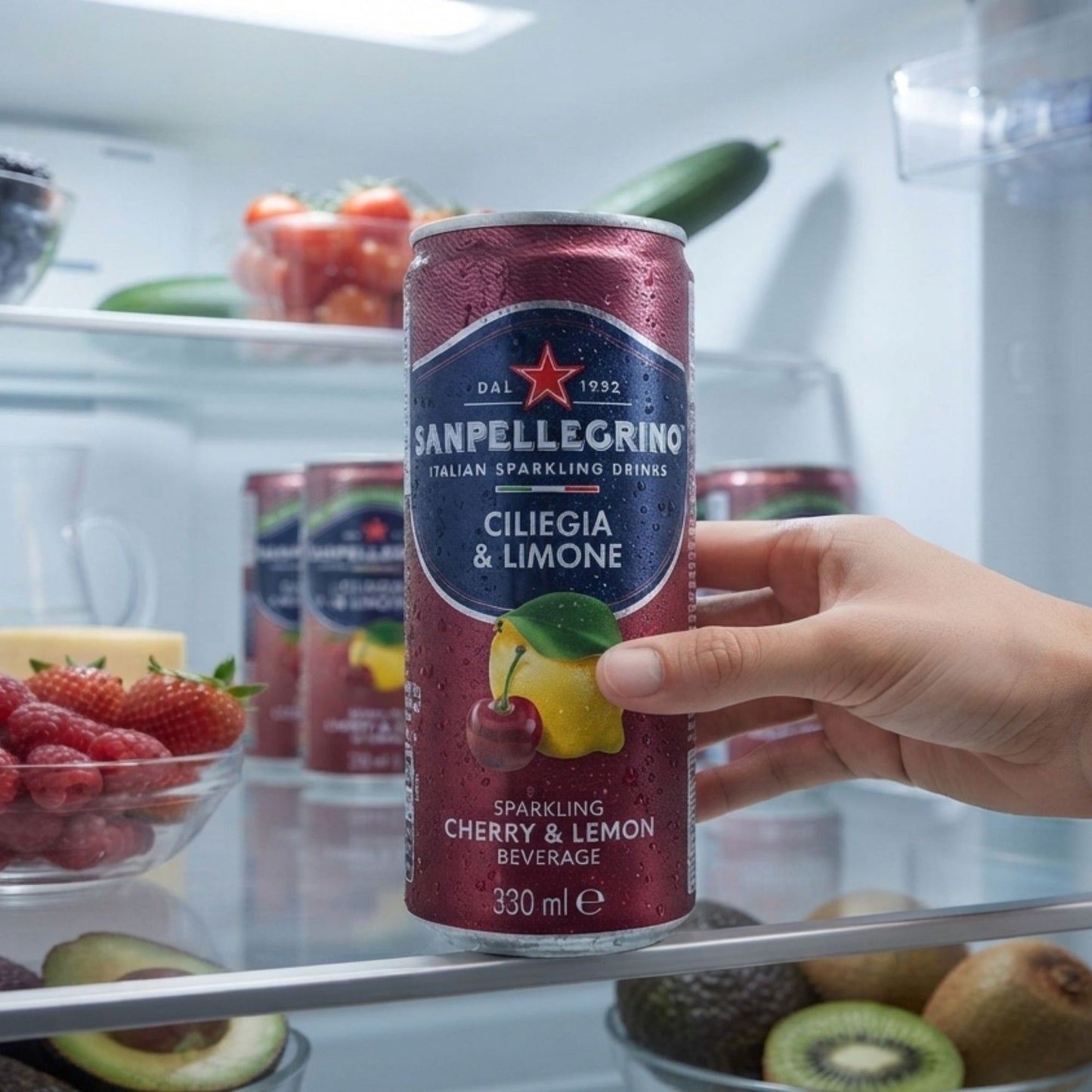 Sparkling soft drink with Mediterranean fruit juices