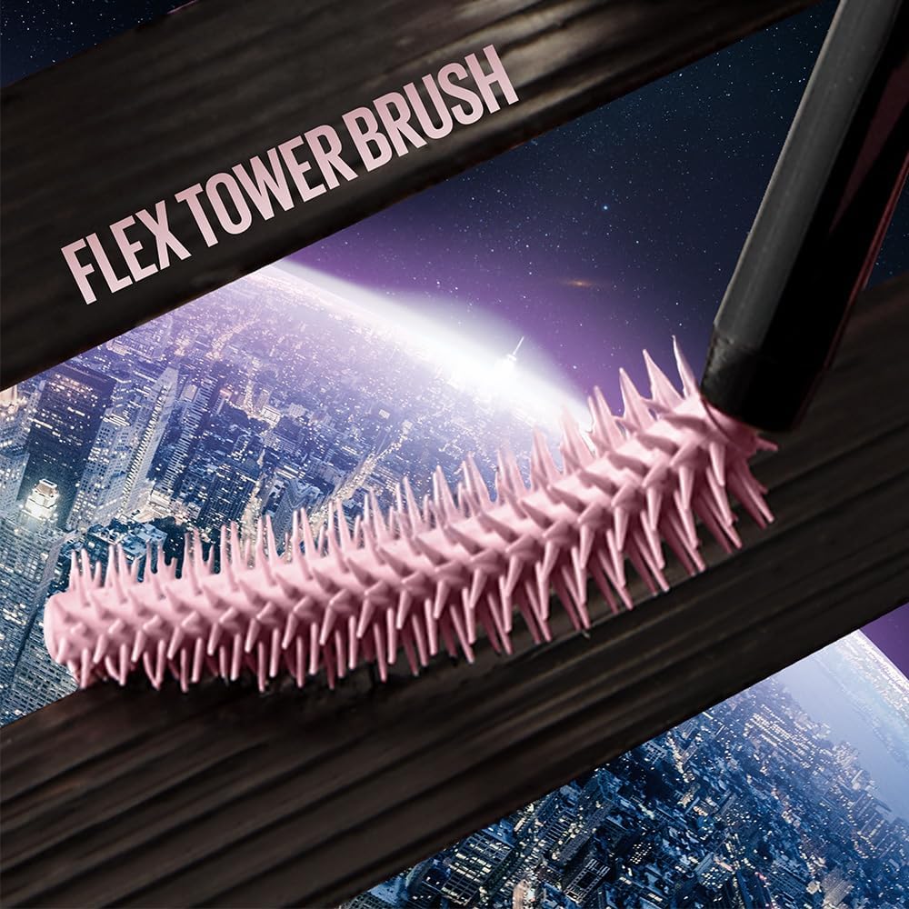 Black volumising mascara for full lash effect