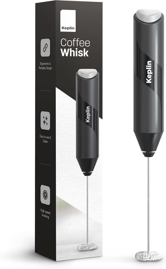 Ergonomic handle for comfortable grip while frothing