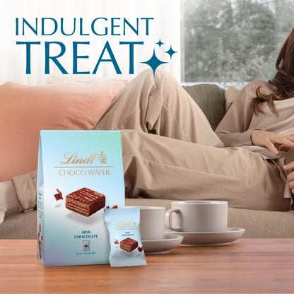 Crispy wafer centre coated in smooth Lindt milk chocolate