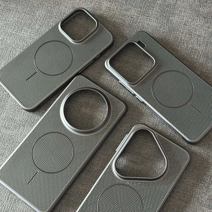Full protection iPhone case with mesh texture finish
