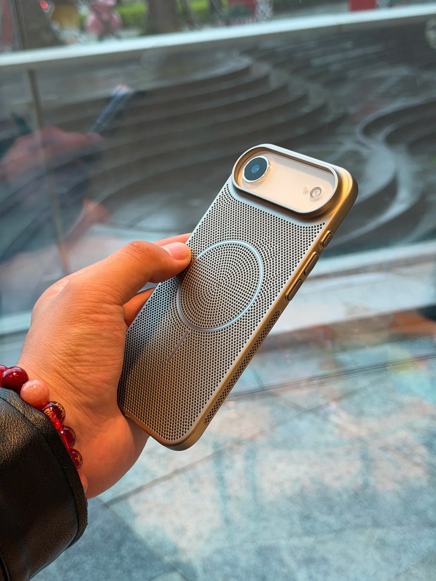 Protective iPhone cover with soft edges and hard back panel