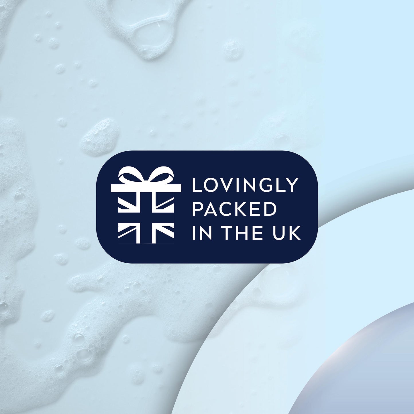 Protect & Care Face Wash with Aloe Vera and Pro-Vitamin B5 for deep cleansing