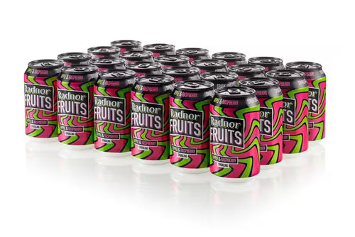 Refreshing apple and raspberry sparkling water by Radnor Fruits