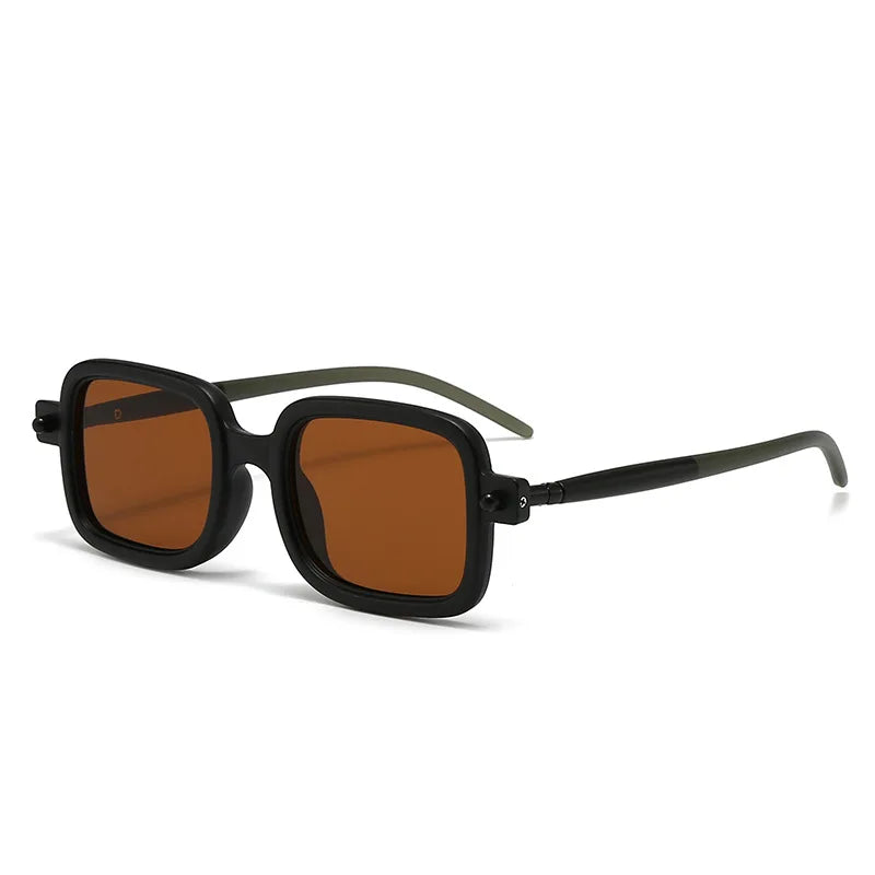 Gradient lens sunglasses model final lifestyle outdoor shot
