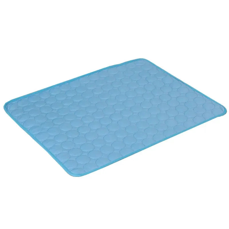 Cooling sleeping mat for cats