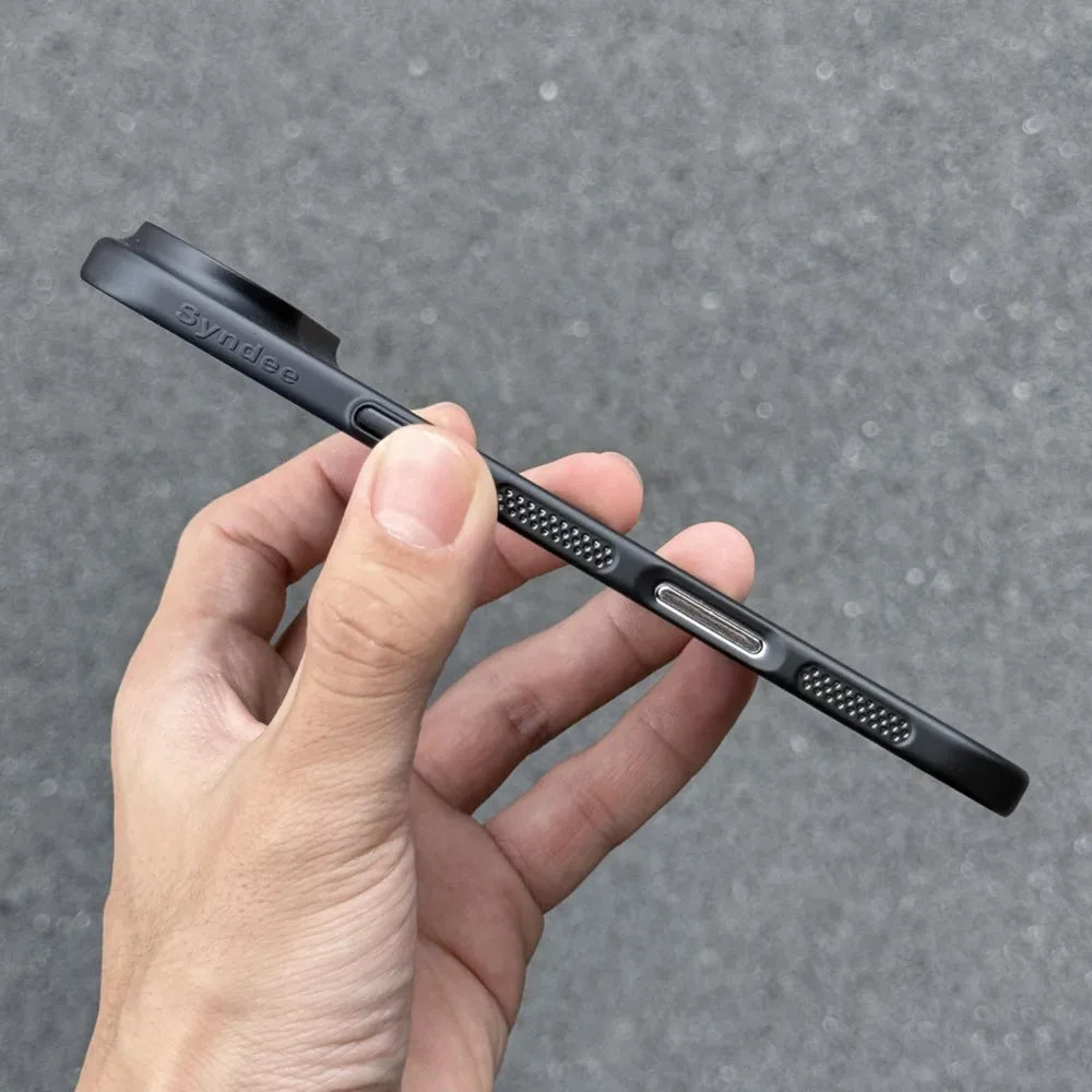 MagSafe compatible iPhone case with heat dissipation design