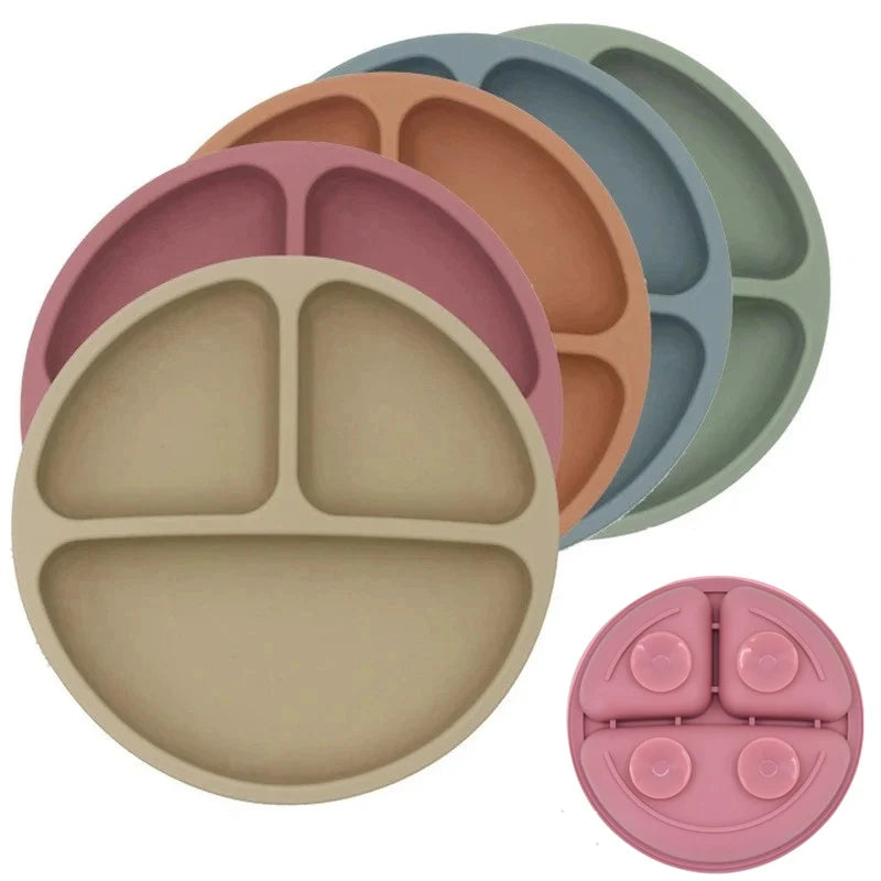 Silicone baby suction plate with smile face design