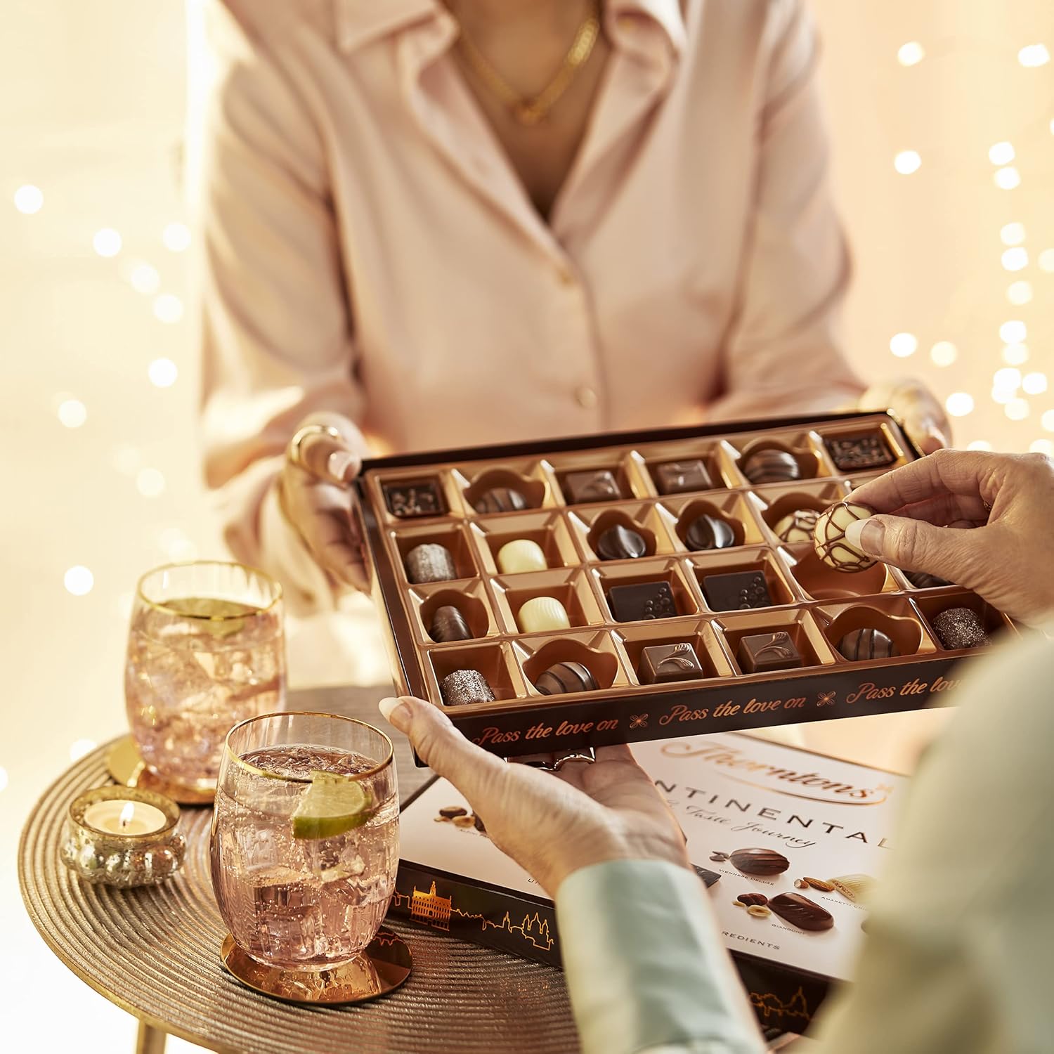 Thorntons Continental Chocolate Gift 264g – Ideal Present for Chocolate Lovers