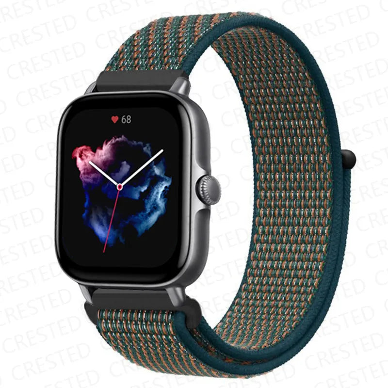 Lightweight smartwatch strap suitable for fitness activities